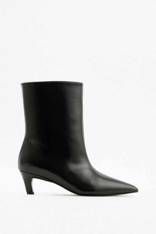 Oslo Leather Ankle boots - Black