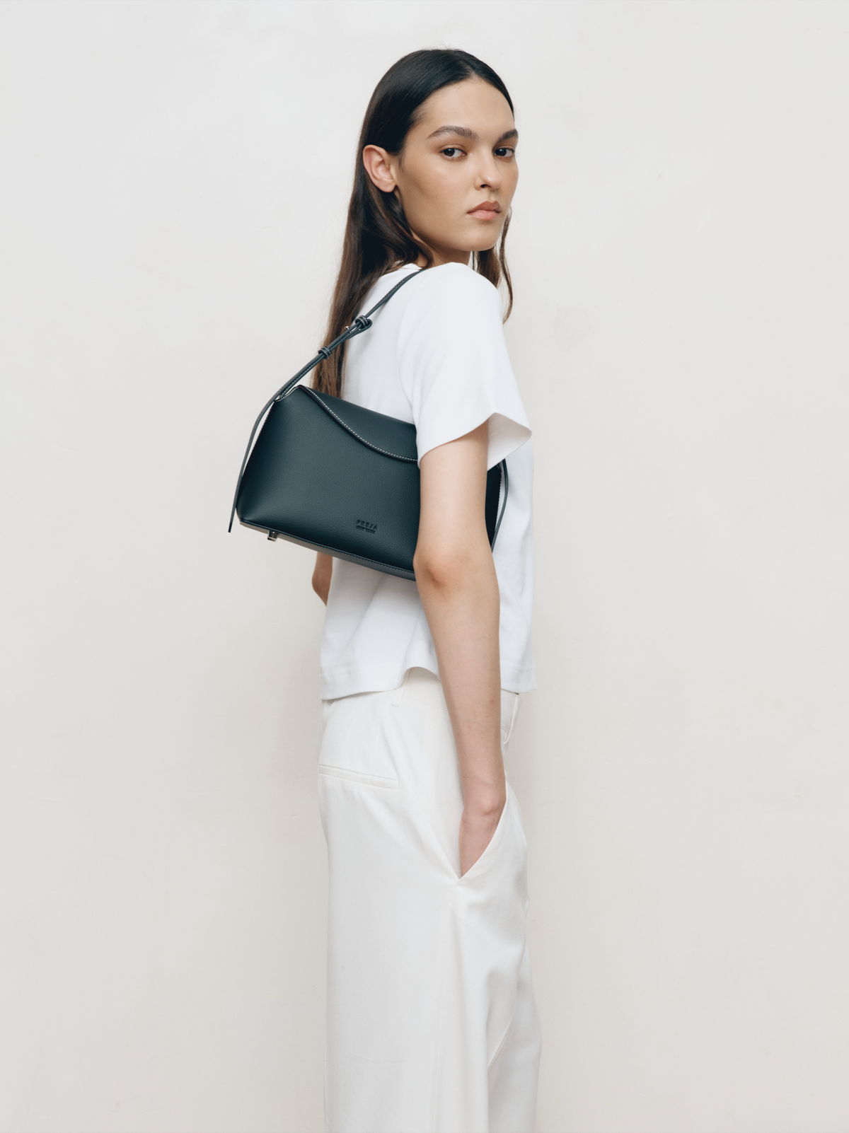 April Bag Black