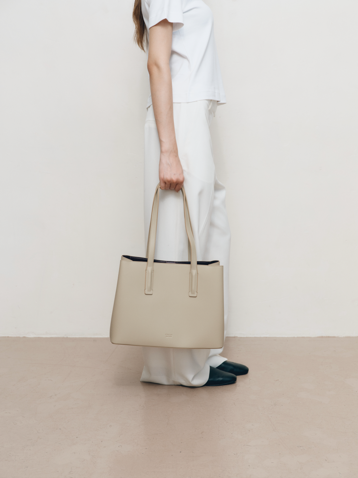 Zoe Tote Latte